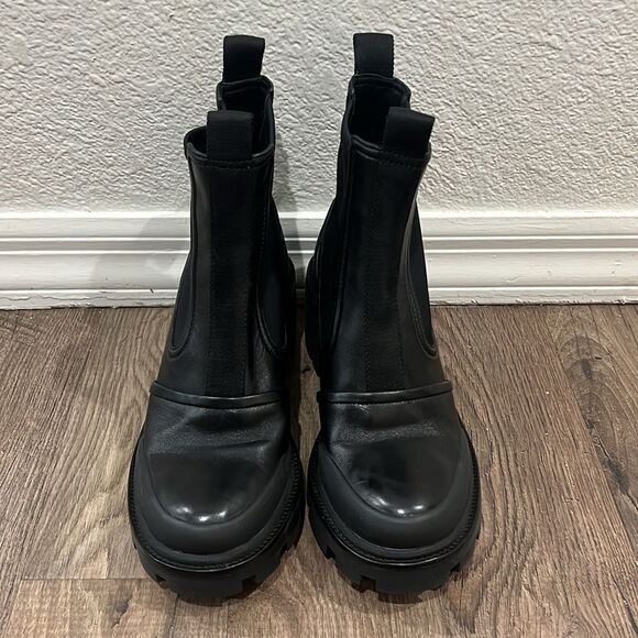 Tory Burch Chelsea lug sole boots - Picture 2 of 4